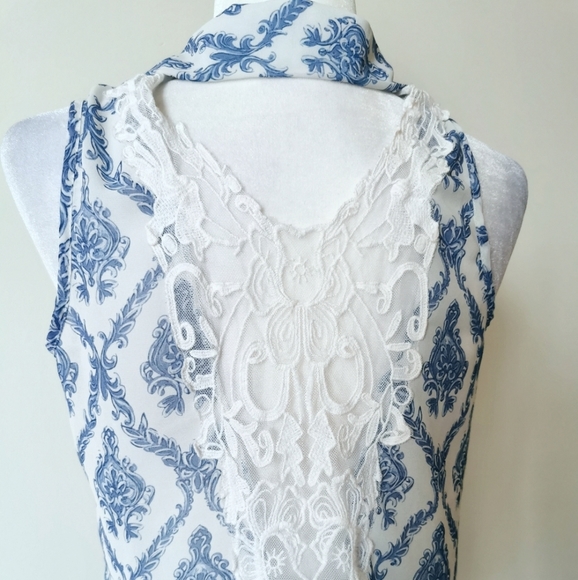 Paisley sleeveless tie waist blouse - Picture 3 of 6